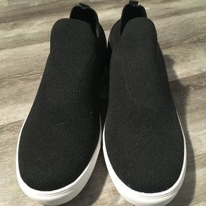 Blondo Waterproof Slip-on Sneaker - New